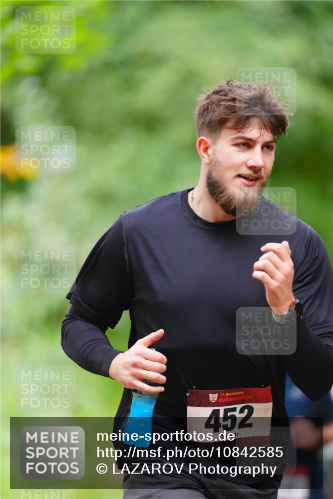 11.10.2026 - Bramfelder Halbmarathon 2026 LAZAROV Photography http://msf.ph/oto/10842585 11.10.2026 10:32:19 Laufen 35, 452 meine-sportfotos.de
