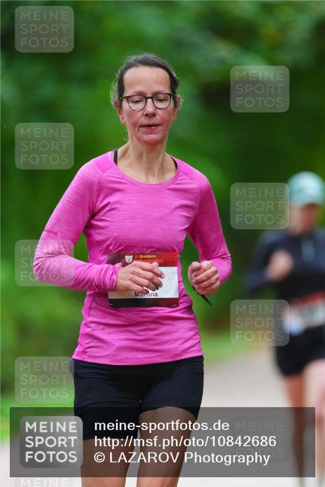 11.10.2026 - Bramfelder Halbmarathon 2026 LAZAROV Photography http://msf.ph/oto/10842686 11.10.2026 10:33:18 Laufen 35 meine-sportfotos.de