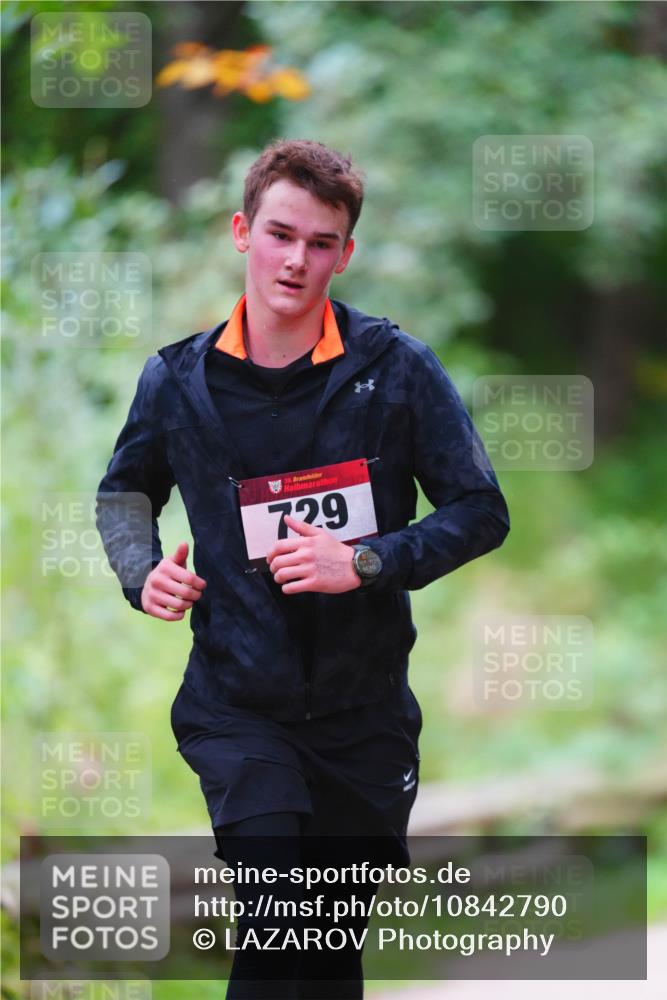 11.10.2026 - Bramfelder Halbmarathon 2026 LAZAROV Photography http://msf.ph/oto/10842790 11.10.2026 10:34:45 Laufen 35, 729 meine-sportfotos.de