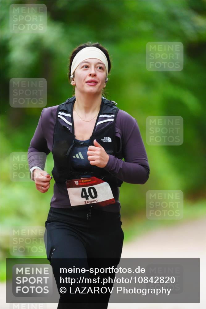 11.10.2026 - Bramfelder Halbmarathon 2026 LAZAROV Photography http://msf.ph/oto/10842820 11.10.2026 10:35:05 Laufen 35, 40 meine-sportfotos.de