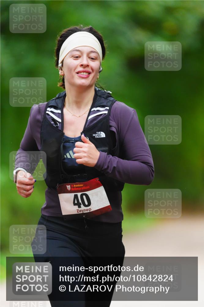 11.10.2026 - Bramfelder Halbmarathon 2026 LAZAROV Photography http://msf.ph/oto/10842824 11.10.2026 10:35:06 Laufen 35, 40 meine-sportfotos.de