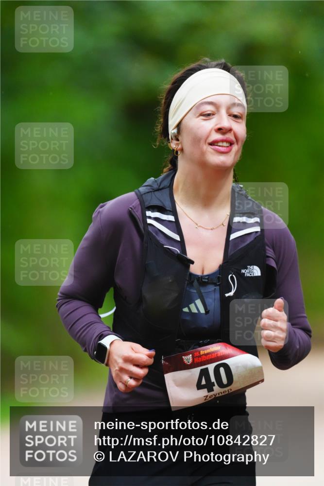 11.10.2026 - Bramfelder Halbmarathon 2026 LAZAROV Photography http://msf.ph/oto/10842827 11.10.2026 10:35:06 Laufen 35, 40 meine-sportfotos.de