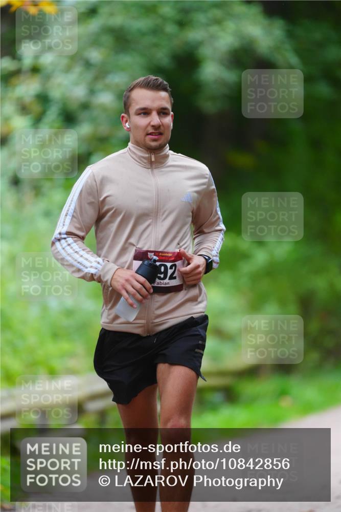 11.10.2026 - Bramfelder Halbmarathon 2026 LAZAROV Photography http://msf.ph/oto/10842856 11.10.2026 10:35:30 Laufen 35, 92 meine-sportfotos.de