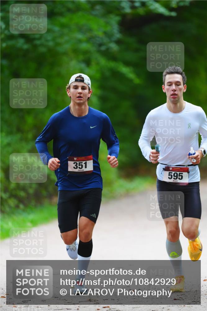 11.10.2026 - Bramfelder Halbmarathon 2026 LAZAROV Photography http://msf.ph/oto/10842929 11.10.2026 10:37:00 Laufen 351, 595 meine-sportfotos.de