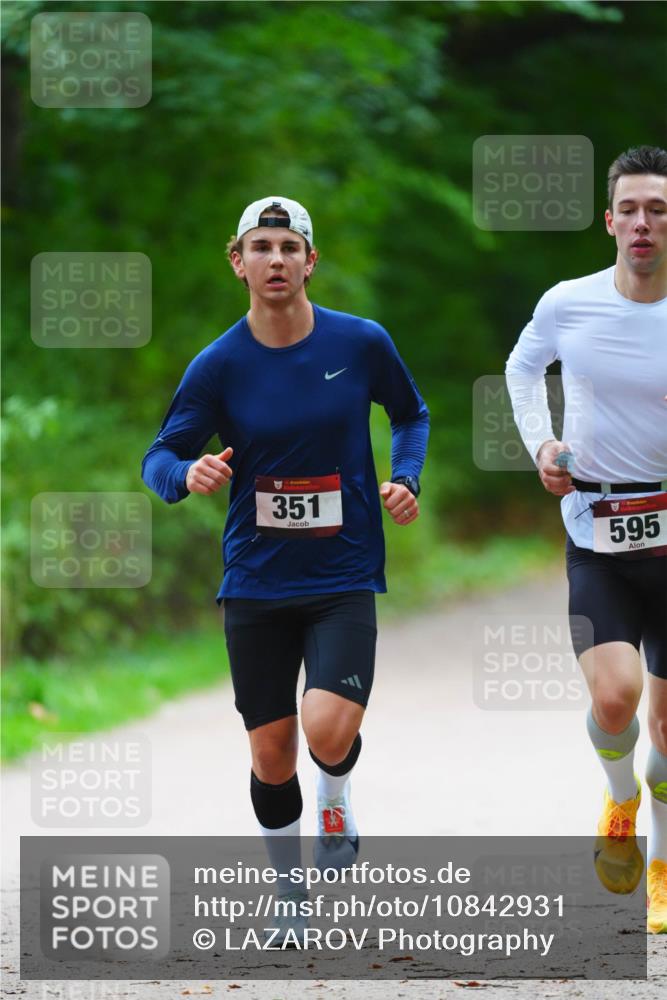 11.10.2026 - Bramfelder Halbmarathon 2026 LAZAROV Photography http://msf.ph/oto/10842931 11.10.2026 10:37:01 Laufen 351, 595 meine-sportfotos.de