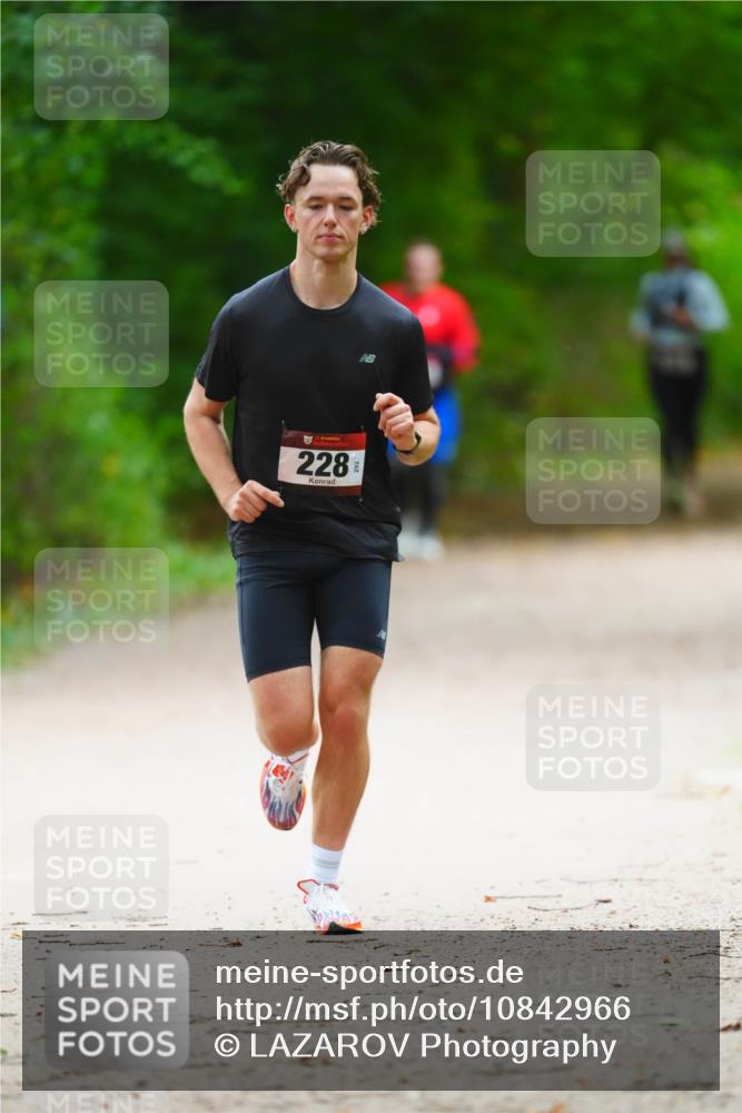 11.10.2026 - Bramfelder Halbmarathon 2026 LAZAROV Photography http://msf.ph/oto/10842966 11.10.2026 10:37:36 Laufen 228 meine-sportfotos.de
