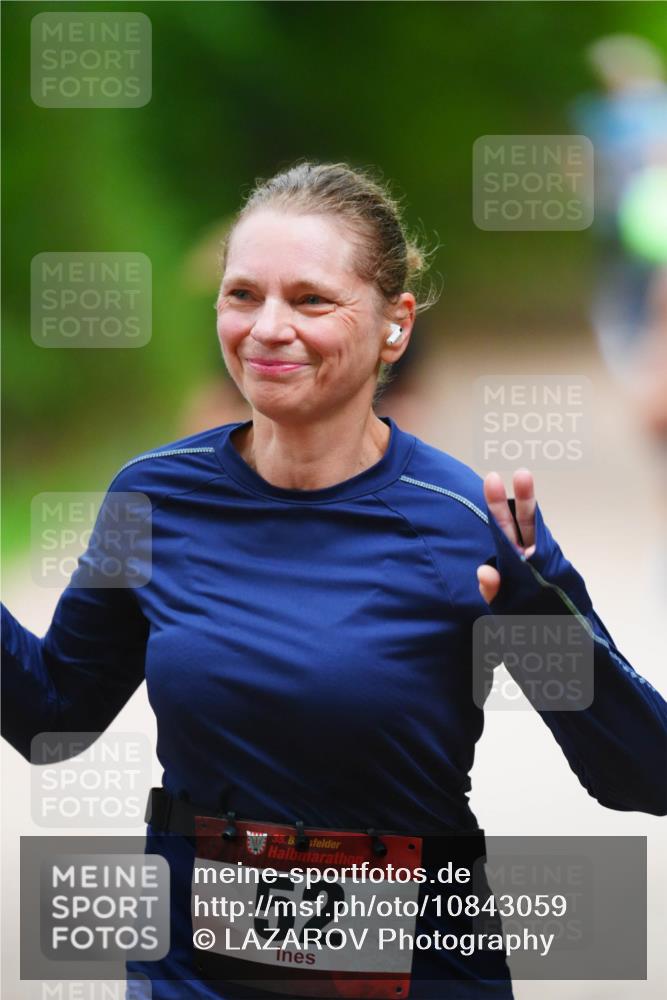 11.10.2026 - Bramfelder Halbmarathon 2026 LAZAROV Photography http://msf.ph/oto/10843059 11.10.2026 10:38:54 Laufen 35, 52 meine-sportfotos.de