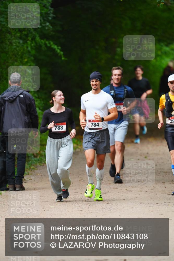 11.10.2026 - Bramfelder Halbmarathon 2026 LAZAROV Photography http://msf.ph/oto/10843108 11.10.2026 10:39:34 Laufen 783, 784, 05, 35 meine-sportfotos.de