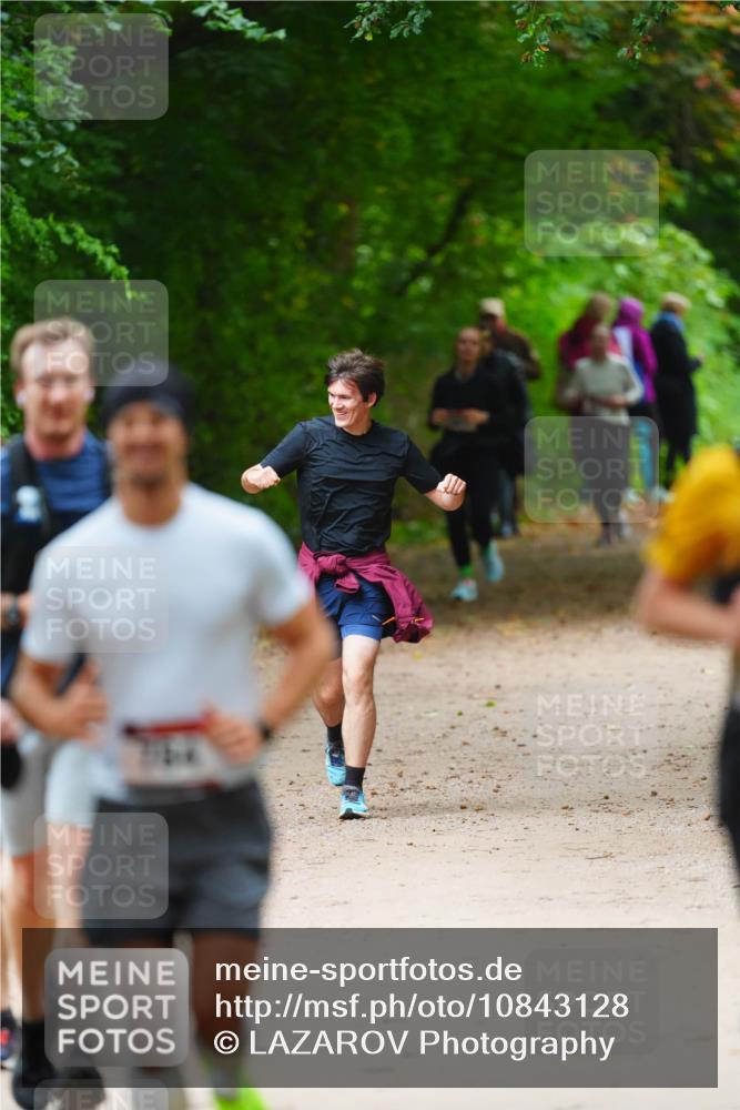 11.10.2026 - Bramfelder Halbmarathon 2026 LAZAROV Photography http://msf.ph/oto/10843128 11.10.2026 10:39:40 Laufen  meine-sportfotos.de