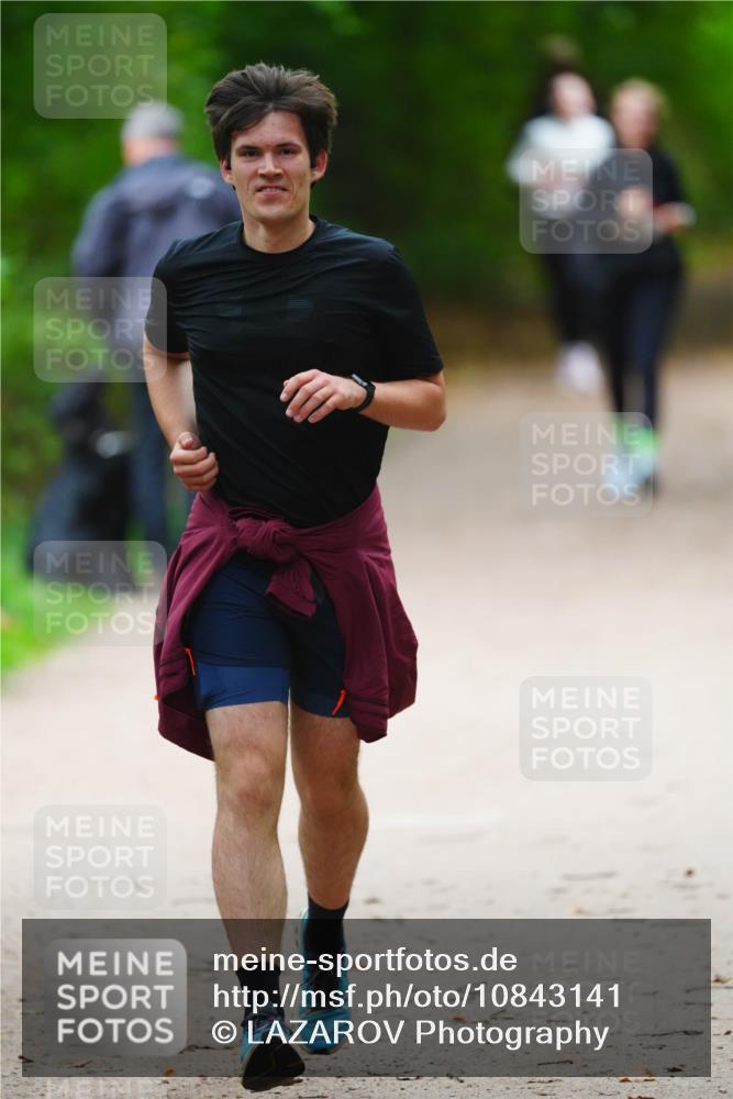 11.10.2026 - Bramfelder Halbmarathon 2026 LAZAROV Photography http://msf.ph/oto/10843141 11.10.2026 10:39:49 Laufen  meine-sportfotos.de