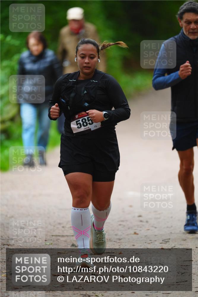 11.10.2026 - Bramfelder Halbmarathon 2026 LAZAROV Photography http://msf.ph/oto/10843220 11.10.2026 10:40:41 Laufen 585, 75 meine-sportfotos.de