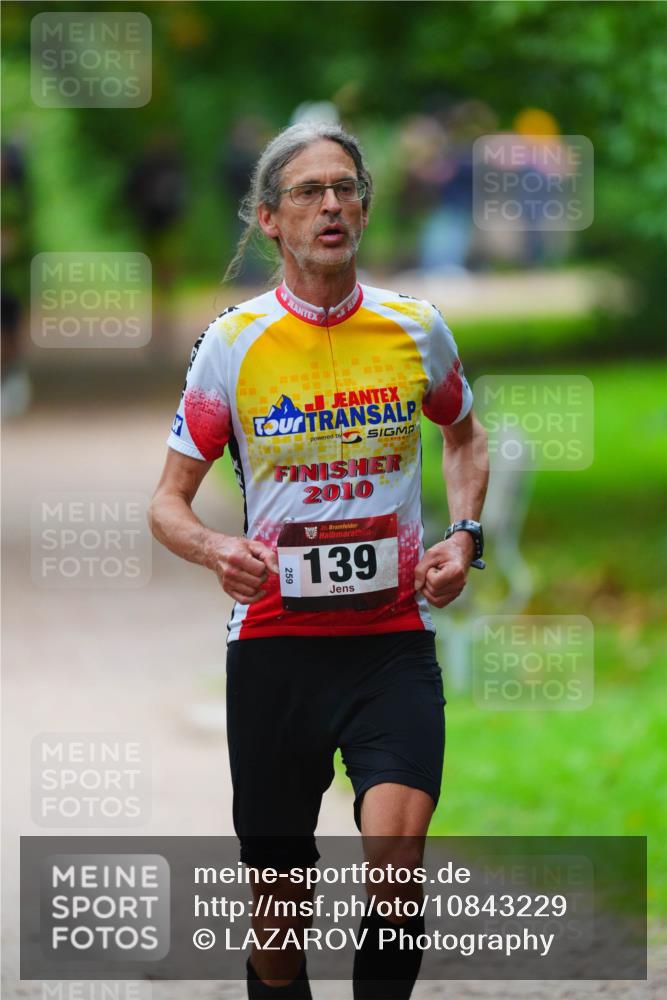 11.10.2026 - Bramfelder Halbmarathon 2026 LAZAROV Photography http://msf.ph/oto/10843229 11.10.2026 10:40:49 Laufen 2010, 259, 35, 139 meine-sportfotos.de