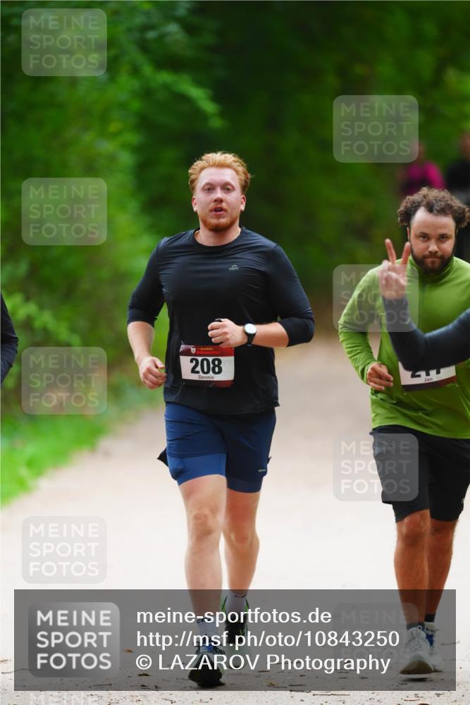 11.10.2026 - Bramfelder Halbmarathon 2026 LAZAROV Photography http://msf.ph/oto/10843250 11.10.2026 10:41:06 Laufen 208 meine-sportfotos.de