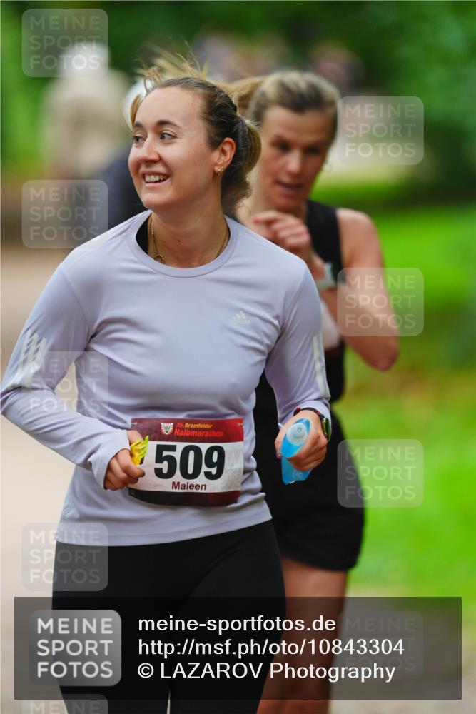 11.10.2026 - Bramfelder Halbmarathon 2026 LAZAROV Photography http://msf.ph/oto/10843304 11.10.2026 10:41:35 Laufen 35, 509 meine-sportfotos.de