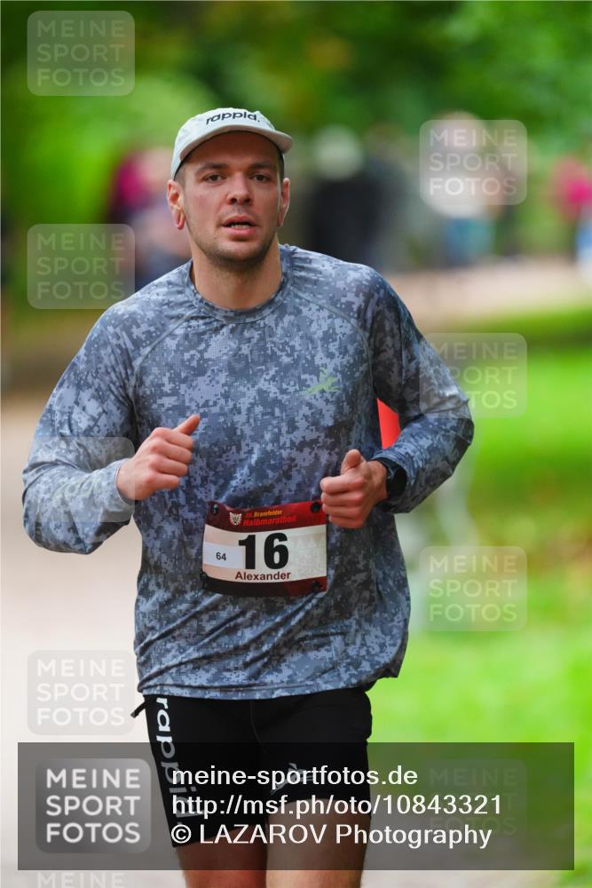 11.10.2026 - Bramfelder Halbmarathon 2026 LAZAROV Photography http://msf.ph/oto/10843321 11.10.2026 10:41:49 Laufen 64, 16 meine-sportfotos.de