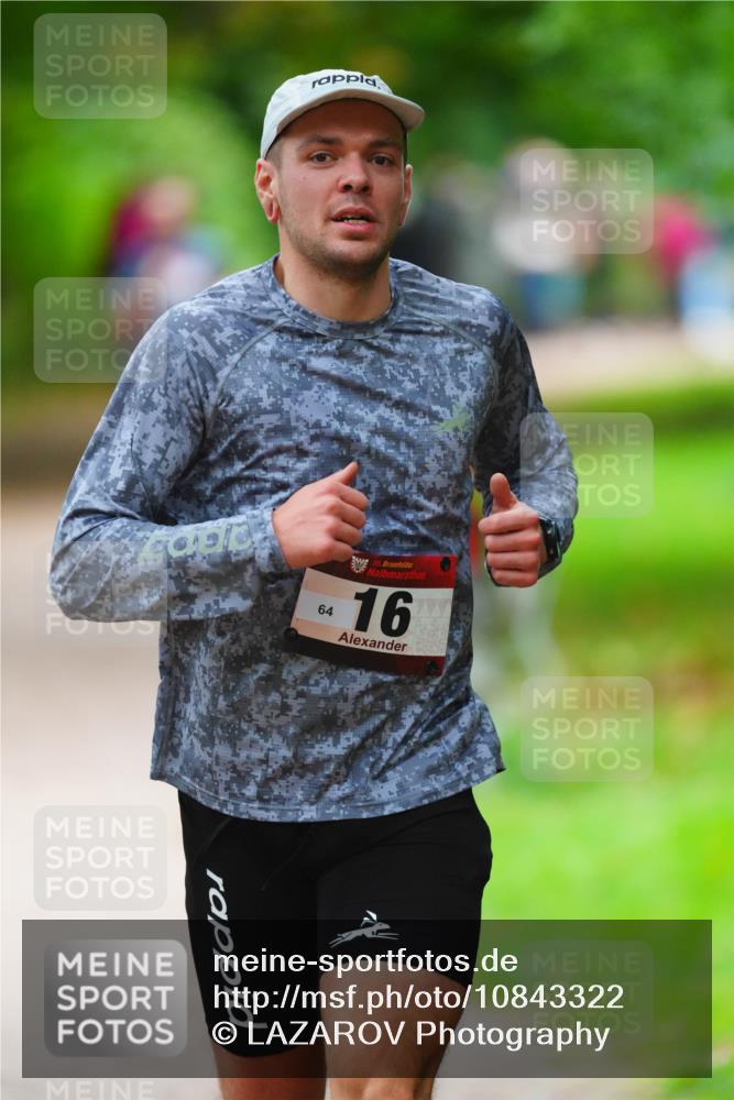 11.10.2026 - Bramfelder Halbmarathon 2026 LAZAROV Photography http://msf.ph/oto/10843322 11.10.2026 10:41:49 Laufen 64, 16 meine-sportfotos.de