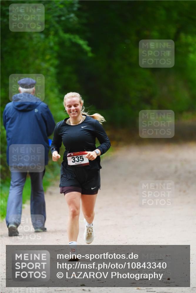 11.10.2026 - Bramfelder Halbmarathon 2026 LAZAROV Photography http://msf.ph/oto/10843340 11.10.2026 10:42:03 Laufen 335 meine-sportfotos.de