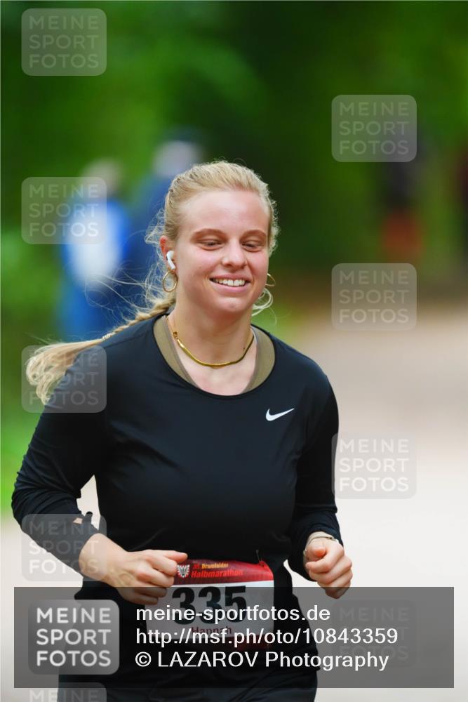 11.10.2026 - Bramfelder Halbmarathon 2026 LAZAROV Photography http://msf.ph/oto/10843359 11.10.2026 10:42:10 Laufen 35, 335 meine-sportfotos.de
