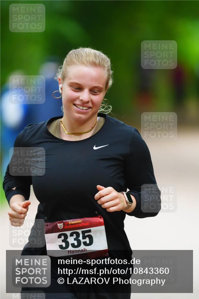11.10.2026 - Bramfelder Halbmarathon 2026 LAZAROV Photography http://msf.ph/oto/10843360 11.10.2026 10:42:10 Laufen 35, 335 meine-sportfotos.de