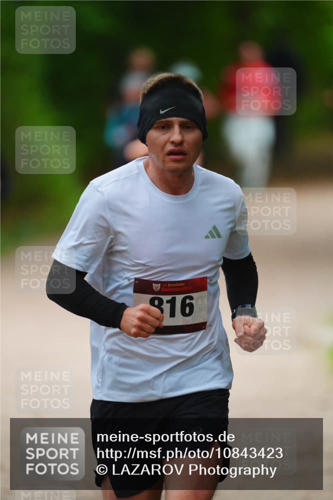 11.10.2026 - Bramfelder Halbmarathon 2026 LAZAROV Photography http://msf.ph/oto/10843423 11.10.2026 10:43:02 Laufen 35, 16 meine-sportfotos.de