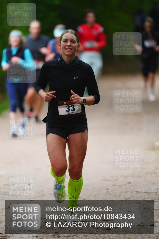 11.10.2026 - Bramfelder Halbmarathon 2026 LAZAROV Photography http://msf.ph/oto/10843434 11.10.2026 10:43:07 Laufen 33 meine-sportfotos.de