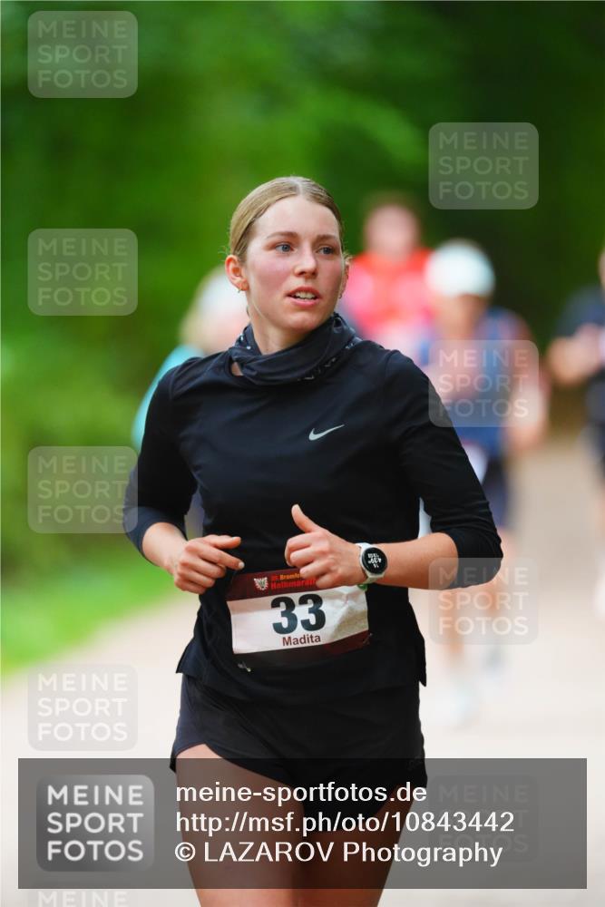 11.10.2026 - Bramfelder Halbmarathon 2026 LAZAROV Photography http://msf.ph/oto/10843442 11.10.2026 10:43:09 Laufen 35, 33, 66, 94 meine-sportfotos.de