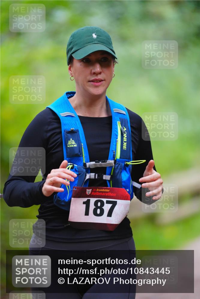 11.10.2026 - Bramfelder Halbmarathon 2026 LAZAROV Photography http://msf.ph/oto/10843445 11.10.2026 10:43:11 Laufen 35, 187 meine-sportfotos.de