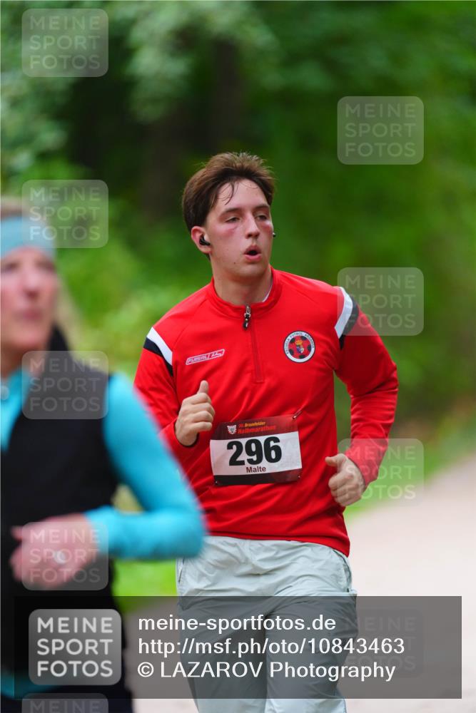 11.10.2026 - Bramfelder Halbmarathon 2026 LAZAROV Photography http://msf.ph/oto/10843463 11.10.2026 10:43:19 Laufen 35, 296 meine-sportfotos.de