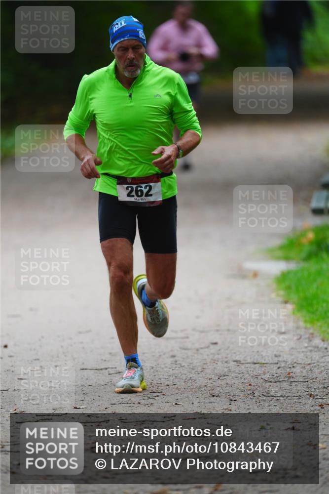 11.10.2026 - Bramfelder Halbmarathon 2026 LAZAROV Photography http://msf.ph/oto/10843467 11.10.2026 10:43:25 Laufen 262 meine-sportfotos.de