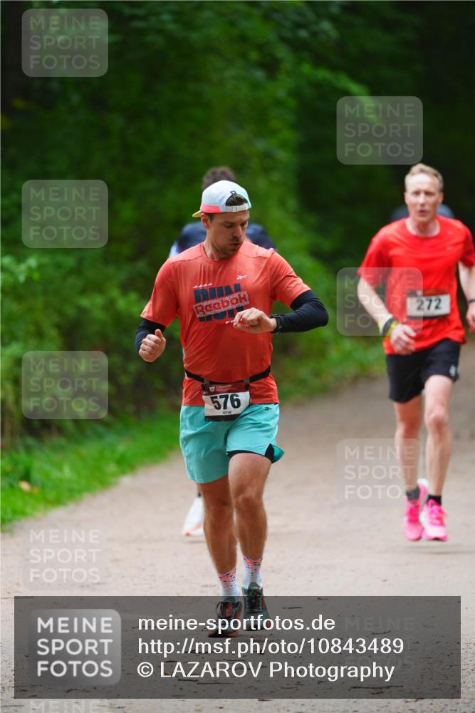 11.10.2026 - Bramfelder Halbmarathon 2026 LAZAROV Photography http://msf.ph/oto/10843489 11.10.2026 10:43:52 Laufen 576, 272 meine-sportfotos.de