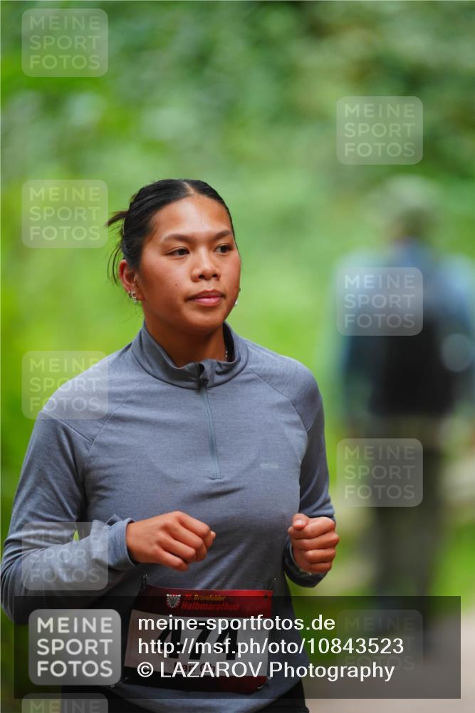 11.10.2026 - Bramfelder Halbmarathon 2026 LAZAROV Photography http://msf.ph/oto/10843523 11.10.2026 10:44:10 Laufen 35, 474 meine-sportfotos.de