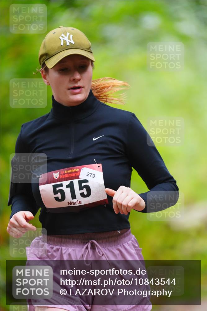 11.10.2026 - Bramfelder Halbmarathon 2026 LAZAROV Photography http://msf.ph/oto/10843544 11.10.2026 10:45:49 Laufen 7, 35, 279, 515 meine-sportfotos.de