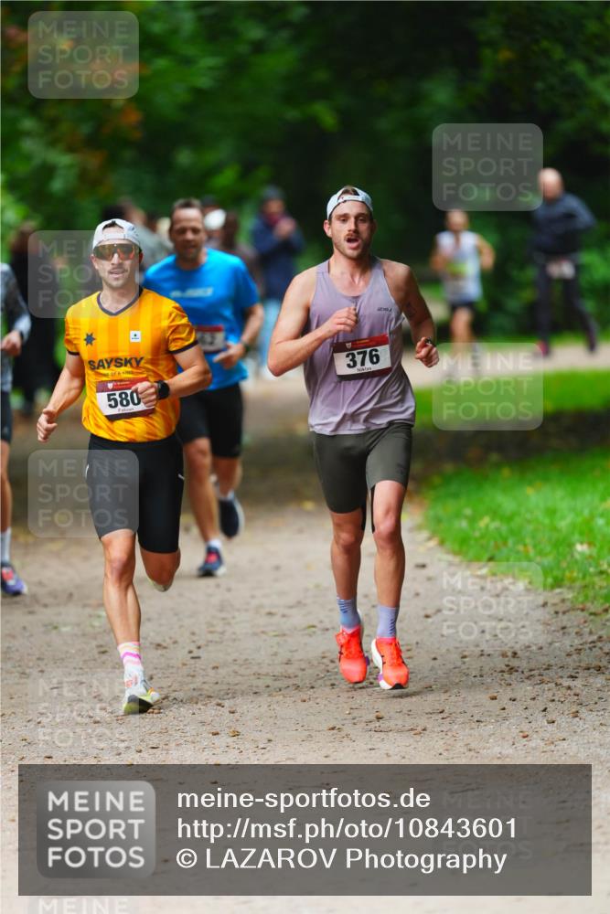 11.10.2026 - Bramfelder Halbmarathon 2026 LAZAROV Photography http://msf.ph/oto/10843601 11.10.2026 10:47:29 Laufen 580, 376 meine-sportfotos.de