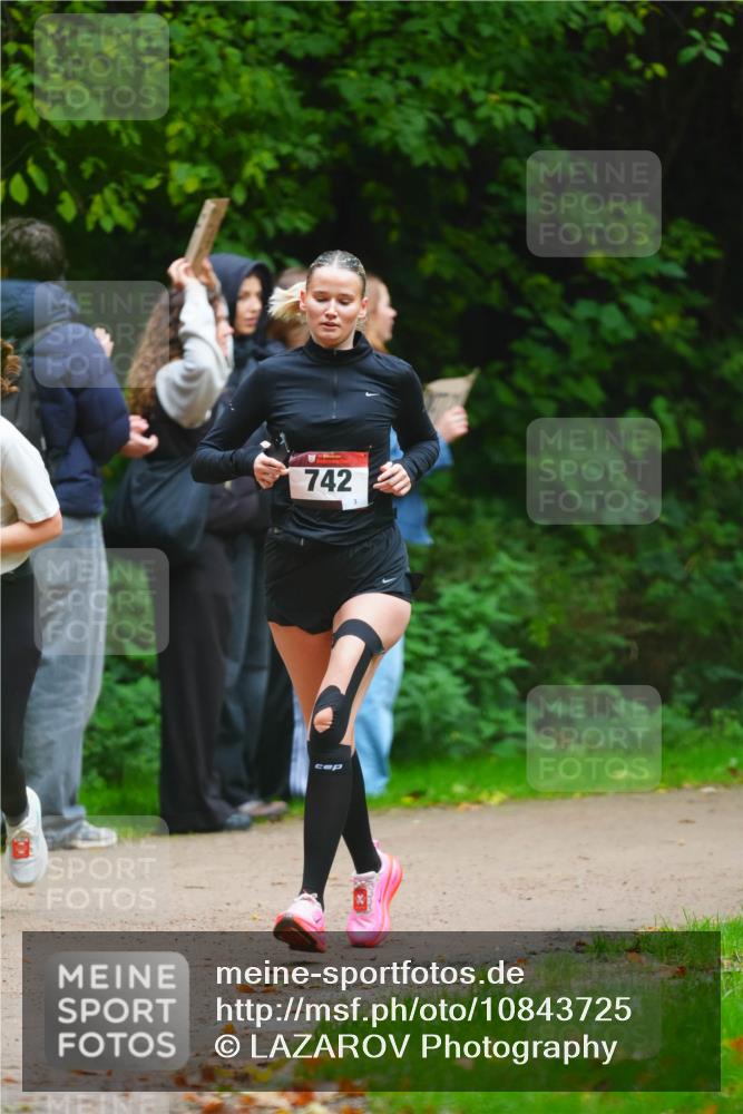 11.10.2026 - Bramfelder Halbmarathon 2026 LAZAROV Photography http://msf.ph/oto/10843725 11.10.2026 10:49:58 Laufen 742 meine-sportfotos.de