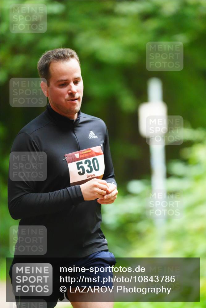 11.10.2026 - Bramfelder Halbmarathon 2026 LAZAROV Photography http://msf.ph/oto/10843786 11.10.2026 10:51:14 Laufen 35, 530 meine-sportfotos.de