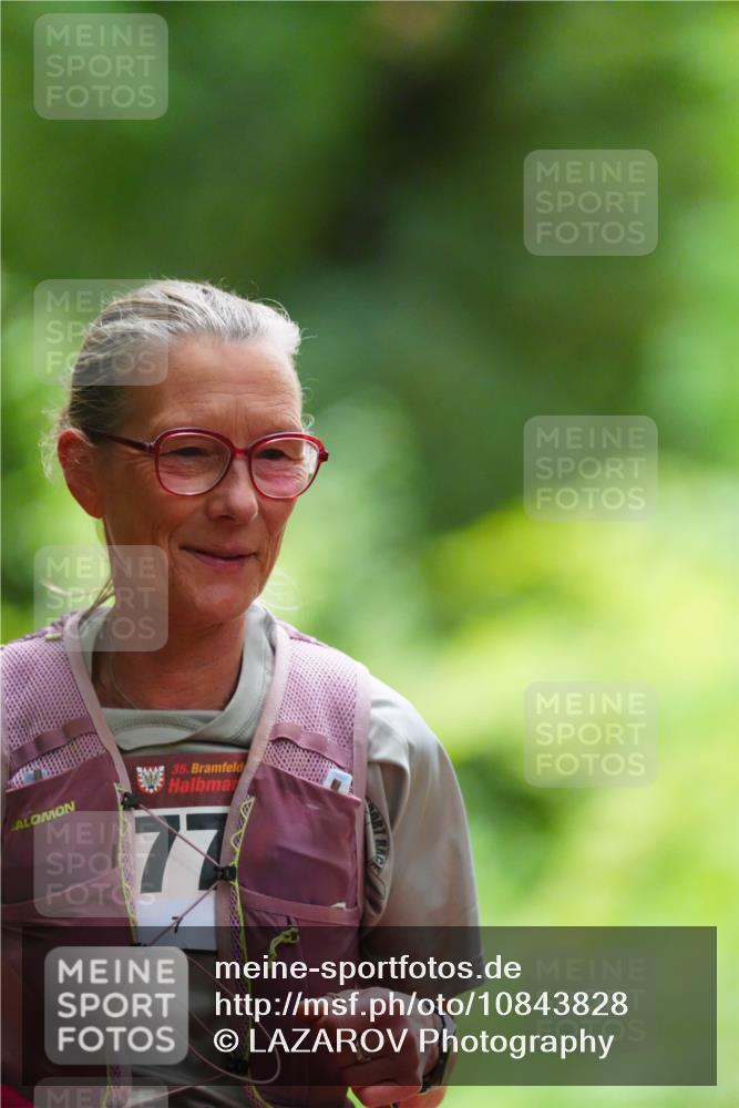 11.10.2026 - Bramfelder Halbmarathon 2026 LAZAROV Photography http://msf.ph/oto/10843828 11.10.2026 10:51:37 Laufen 35, 7 meine-sportfotos.de