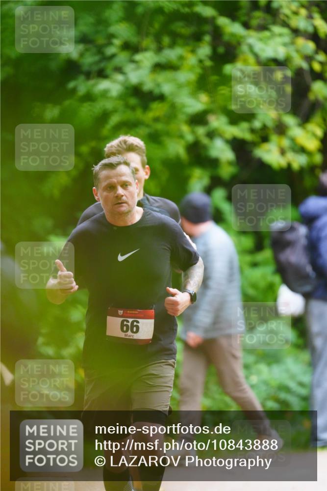 11.10.2026 - Bramfelder Halbmarathon 2026 LAZAROV Photography http://msf.ph/oto/10843888 11.10.2026 10:52:53 Laufen 66 meine-sportfotos.de