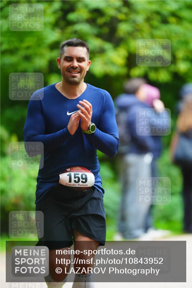 11.10.2026 - Bramfelder Halbmarathon 2026 LAZAROV Photography http://msf.ph/oto/10843952 11.10.2026 10:54:14 Laufen 5, 159 meine-sportfotos.de