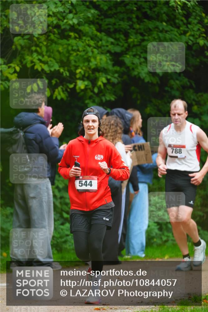 11.10.2026 - Bramfelder Halbmarathon 2026 LAZAROV Photography http://msf.ph/oto/10844057 11.10.2026 10:56:10 Laufen 544, 788 meine-sportfotos.de