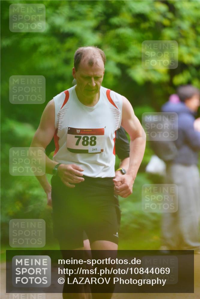 11.10.2026 - Bramfelder Halbmarathon 2026 LAZAROV Photography http://msf.ph/oto/10844069 11.10.2026 10:56:17 Laufen 788, 245 meine-sportfotos.de