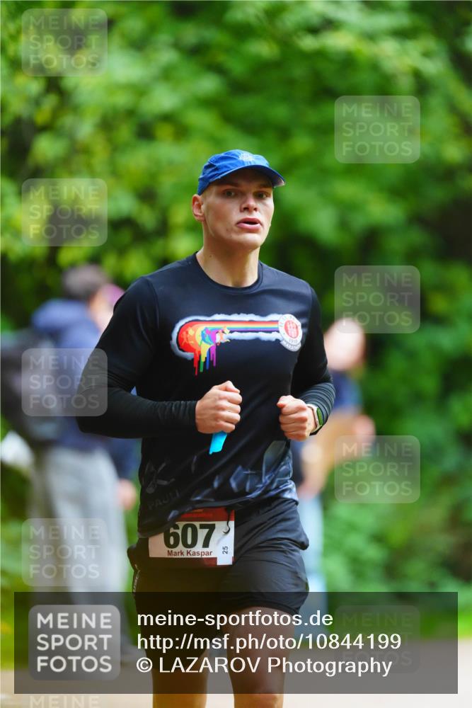 11.10.2026 - Bramfelder Halbmarathon 2026 LAZAROV Photography http://msf.ph/oto/10844199 11.10.2026 10:57:42 Laufen 607 meine-sportfotos.de