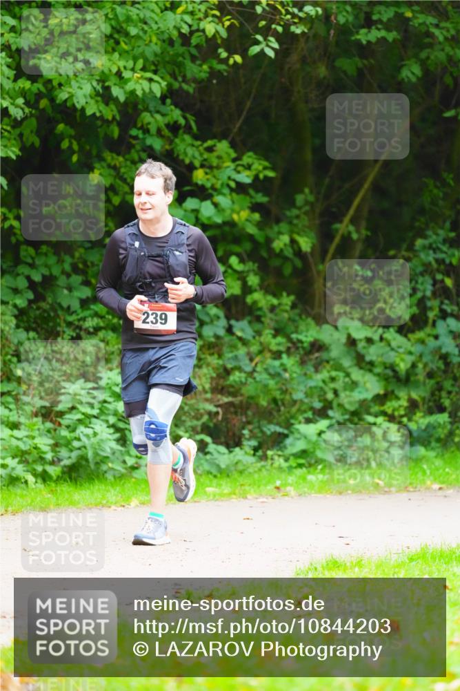 11.10.2026 - Bramfelder Halbmarathon 2026 LAZAROV Photography http://msf.ph/oto/10844203 11.10.2026 10:57:56 Laufen 239 meine-sportfotos.de