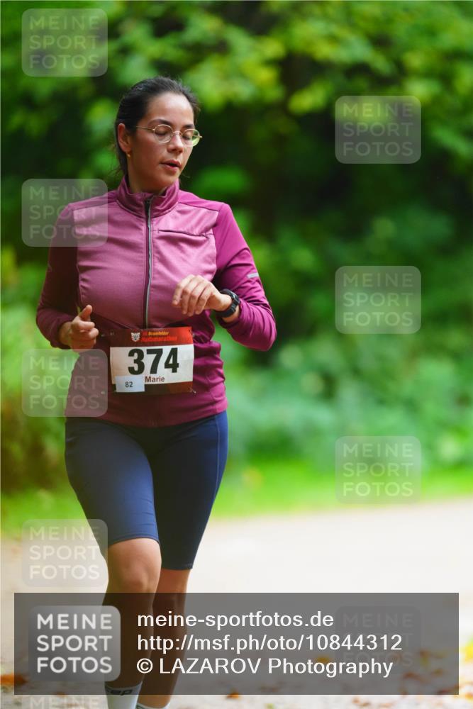 11.10.2026 - Bramfelder Halbmarathon 2026 LAZAROV Photography http://msf.ph/oto/10844312 11.10.2026 10:59:10 Laufen 82, 374 meine-sportfotos.de