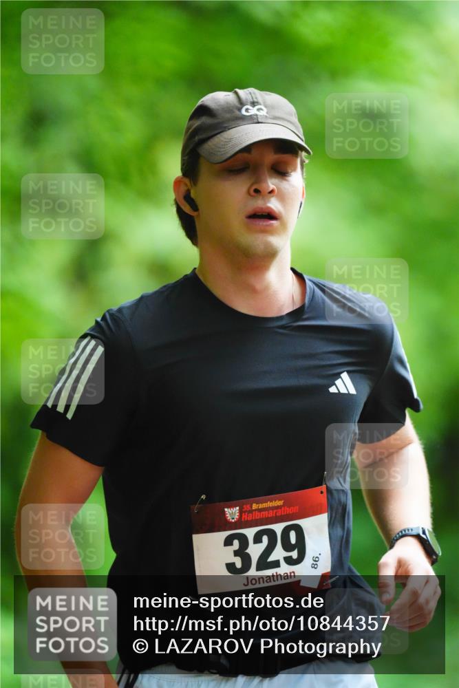 11.10.2026 - Bramfelder Halbmarathon 2026 LAZAROV Photography http://msf.ph/oto/10844357 11.10.2026 10:59:31 Laufen 35, 329 meine-sportfotos.de
