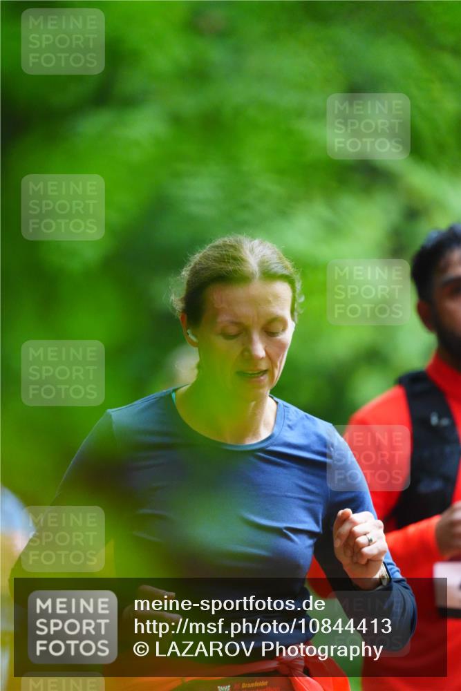 11.10.2026 - Bramfelder Halbmarathon 2026 LAZAROV Photography http://msf.ph/oto/10844413 11.10.2026 11:00:06 Laufen  meine-sportfotos.de