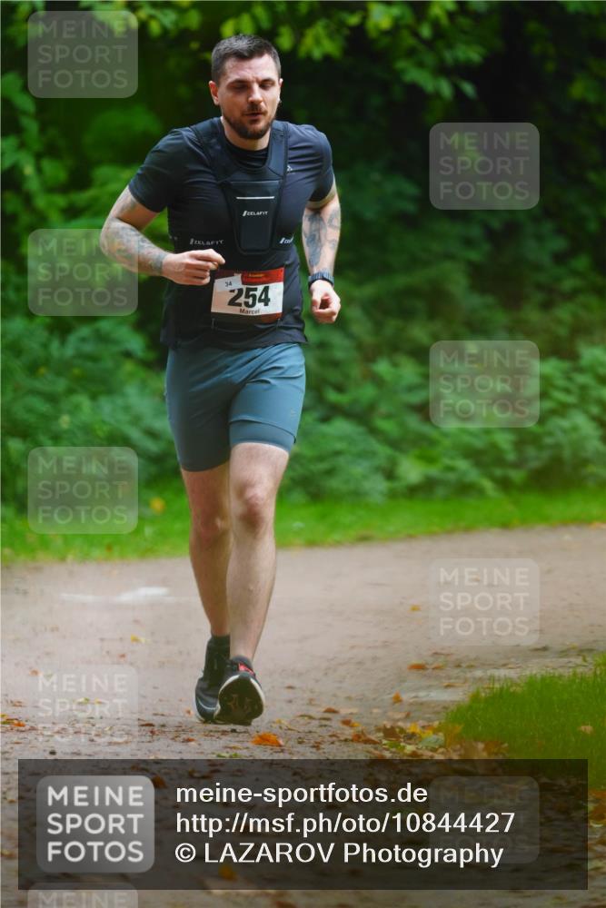 11.10.2026 - Bramfelder Halbmarathon 2026 LAZAROV Photography http://msf.ph/oto/10844427 11.10.2026 11:00:26 Laufen 34, 254 meine-sportfotos.de