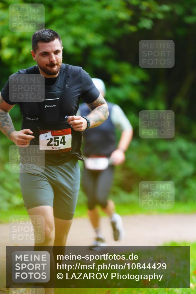11.10.2026 - Bramfelder Halbmarathon 2026 LAZAROV Photography http://msf.ph/oto/10844429 11.10.2026 11:00:29 Laufen 34, 254 meine-sportfotos.de