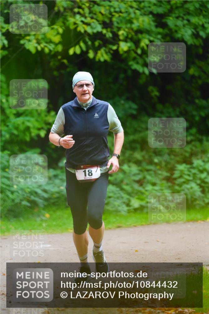 11.10.2026 - Bramfelder Halbmarathon 2026 LAZAROV Photography http://msf.ph/oto/10844432 11.10.2026 11:00:30 Laufen 18, 6 meine-sportfotos.de