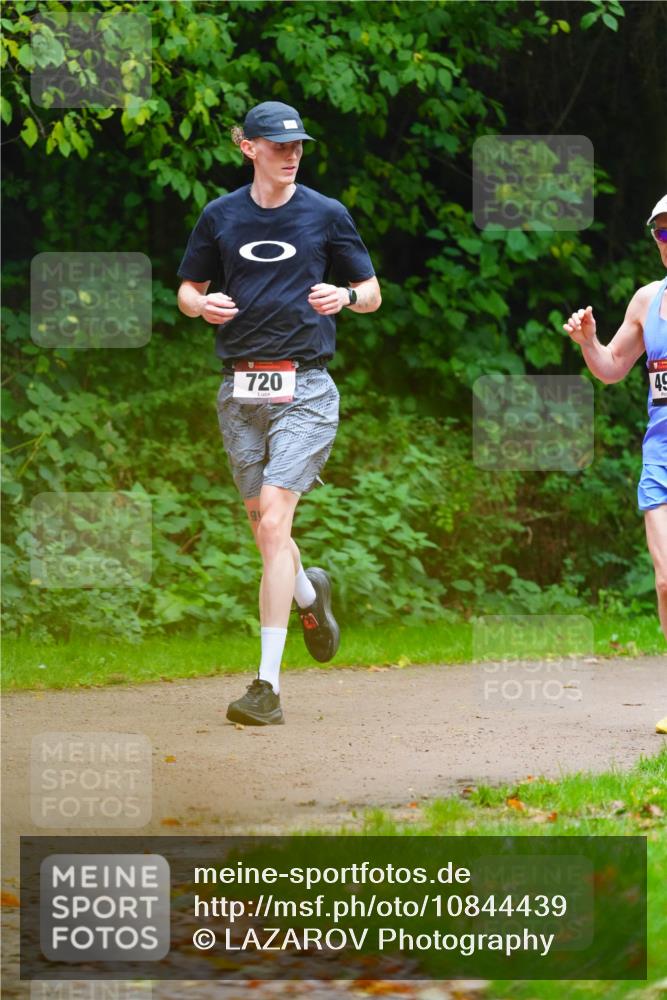 11.10.2026 - Bramfelder Halbmarathon 2026 LAZAROV Photography http://msf.ph/oto/10844439 11.10.2026 11:00:36 Laufen 720, 49 meine-sportfotos.de
