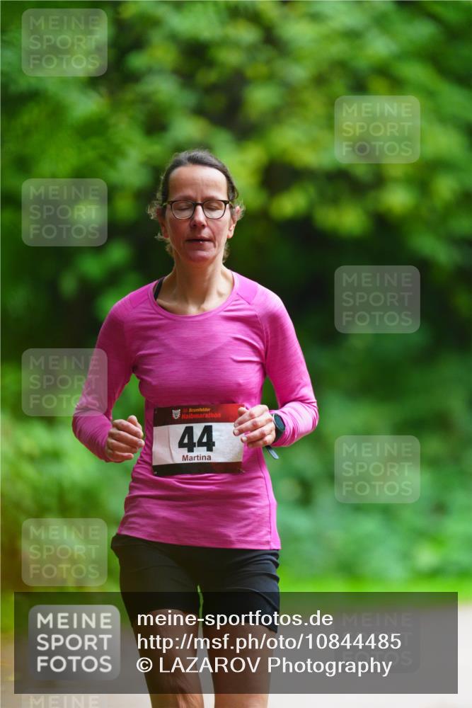 11.10.2026 - Bramfelder Halbmarathon 2026 LAZAROV Photography http://msf.ph/oto/10844485 11.10.2026 11:00:56 Laufen 5, 44 meine-sportfotos.de